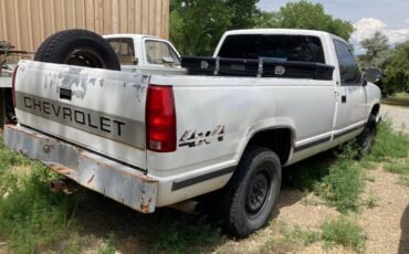 Chevy-2500-1993-white-5