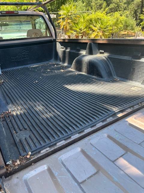 Chevy-2500-1994-brown-3
