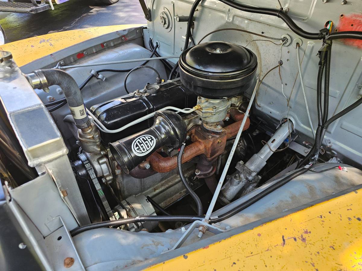 Chevy-2500-pick-up-1950-yellow-10