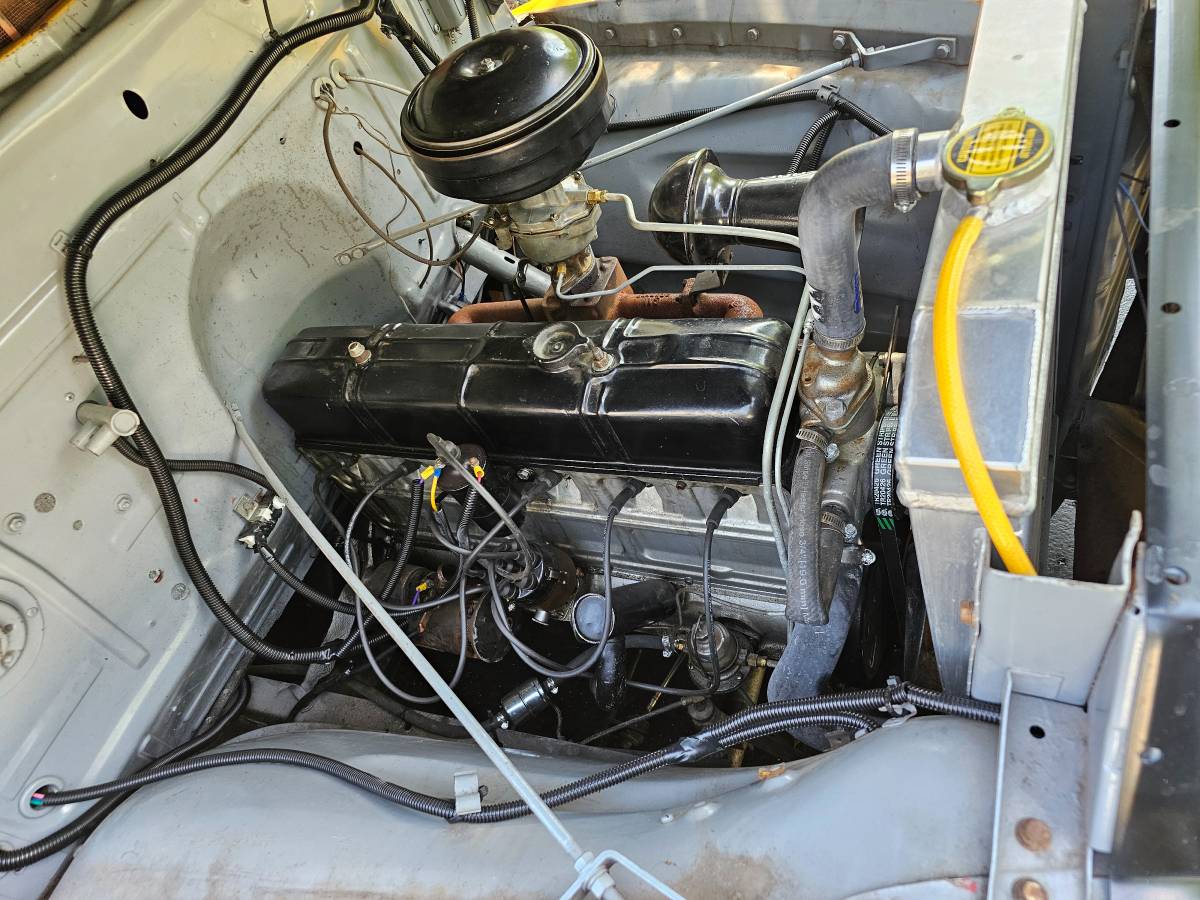 Chevy-2500-pick-up-1950-yellow-2