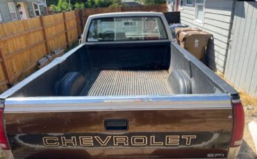 Chevy-2500hd-4x4-1988-brown-2