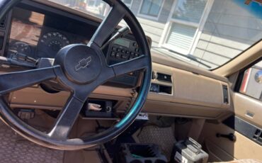 Chevy-2500hd-4x4-1988-brown-4
