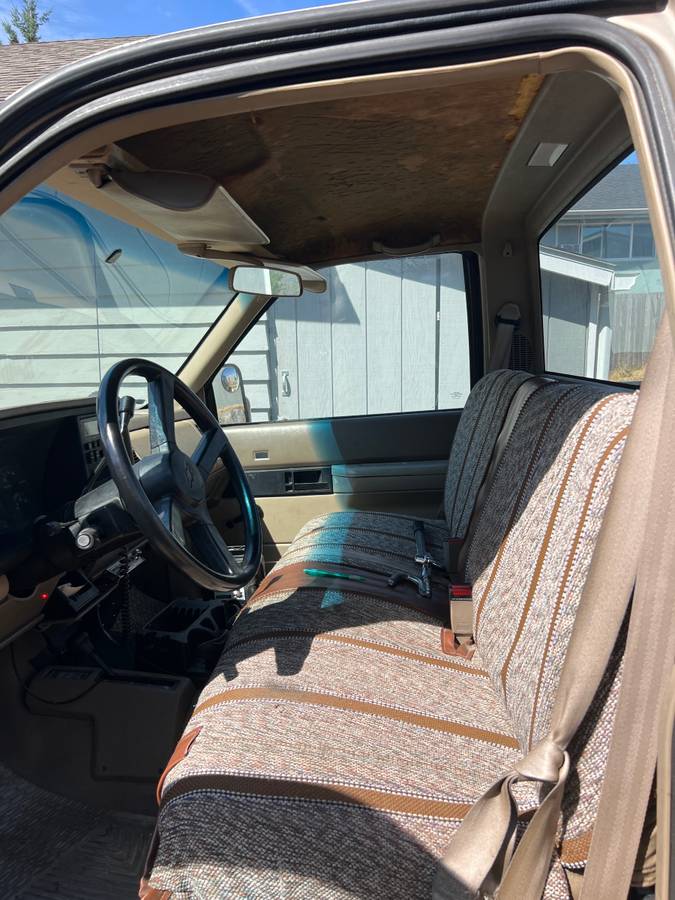Chevy-2500hd-4x4-1988-brown-5