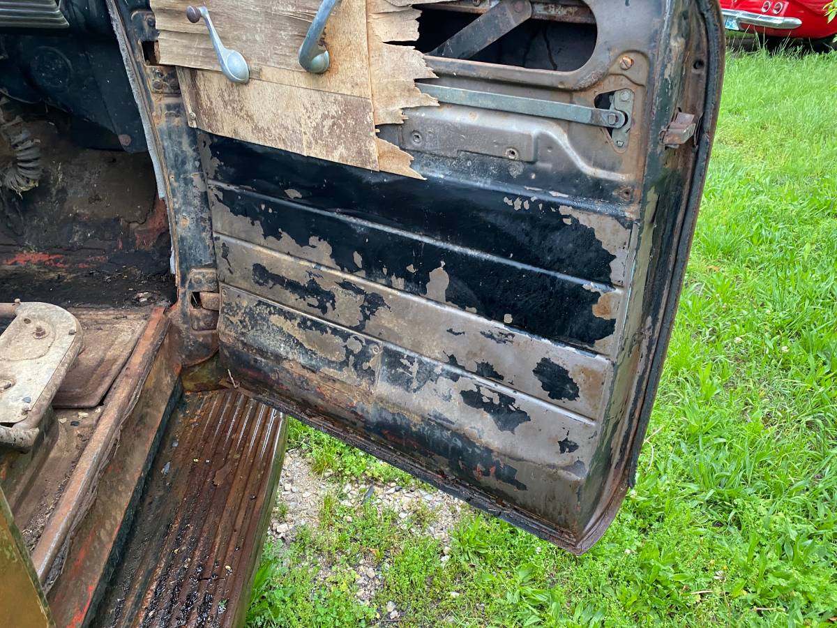 Chevy-3100-1949-3