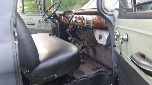 Chevy-3100-napco-1957-black-2