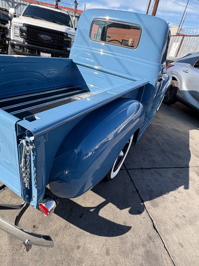 Chevy-3100-pickup-1954-blue-14