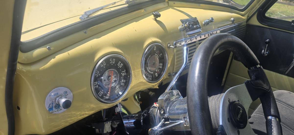 Chevy-3100-truck-1947-17