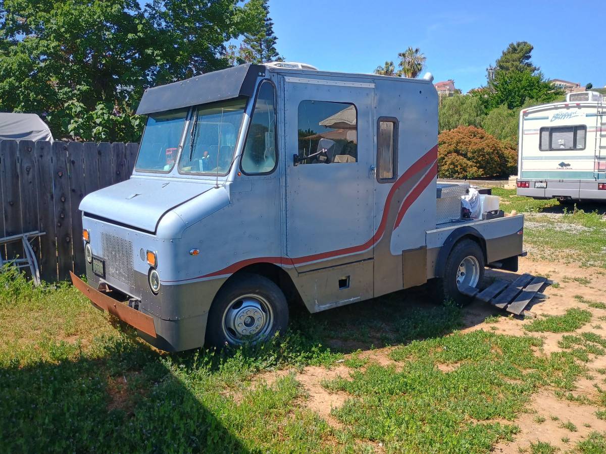 Chevy-3100-truck-1973-blue-2