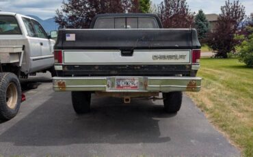 Chevy-34-ton-4x4-1985-black-3