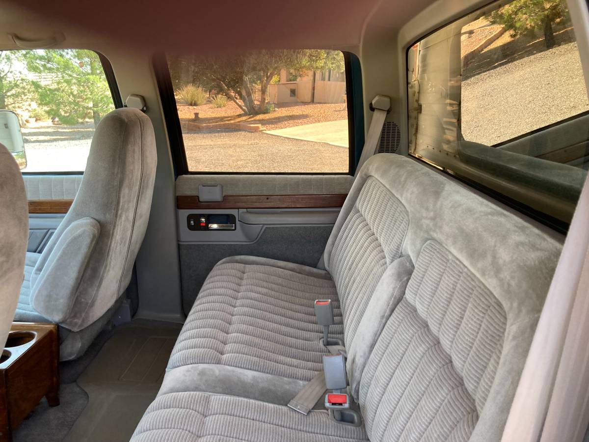 Chevy-3500-1993-green-5
