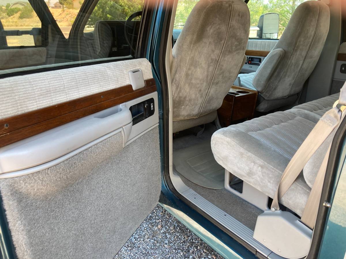 Chevy-3500-1993-green-6