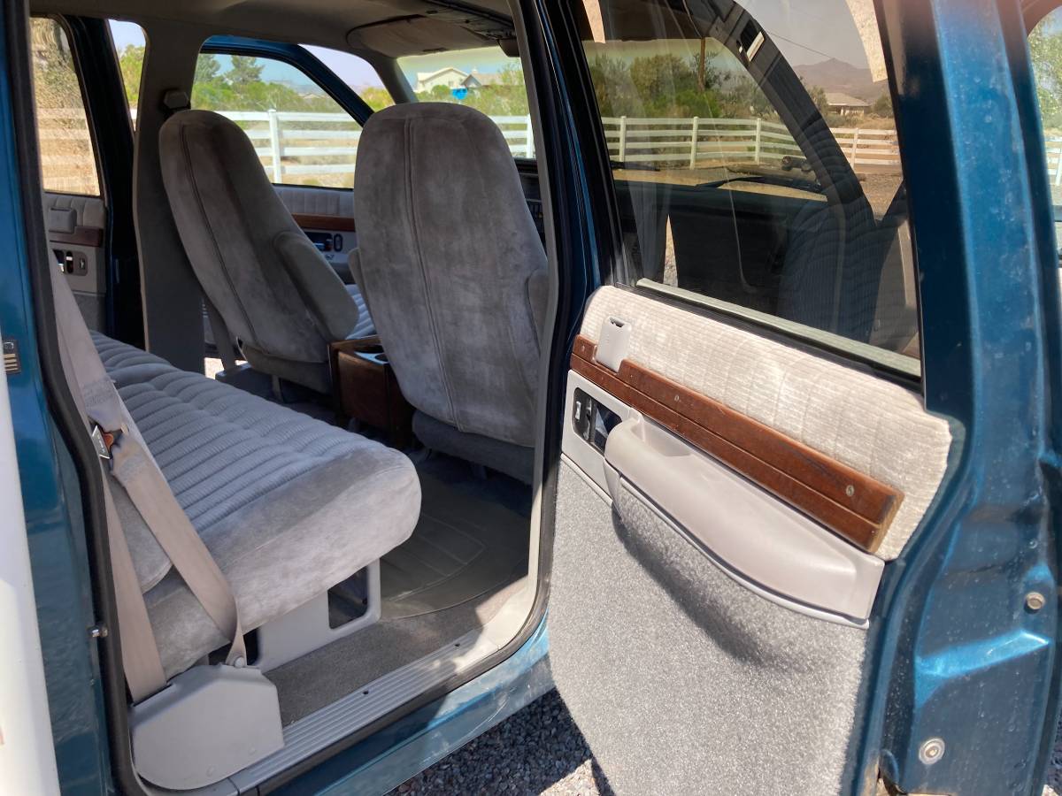 Chevy-3500-1993-green-9