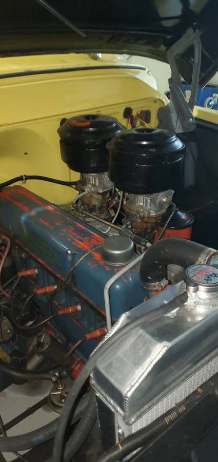 Chevy-3500-stepside-1956-yellow-4