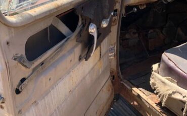 Chevy-3600-pickup-1955-10