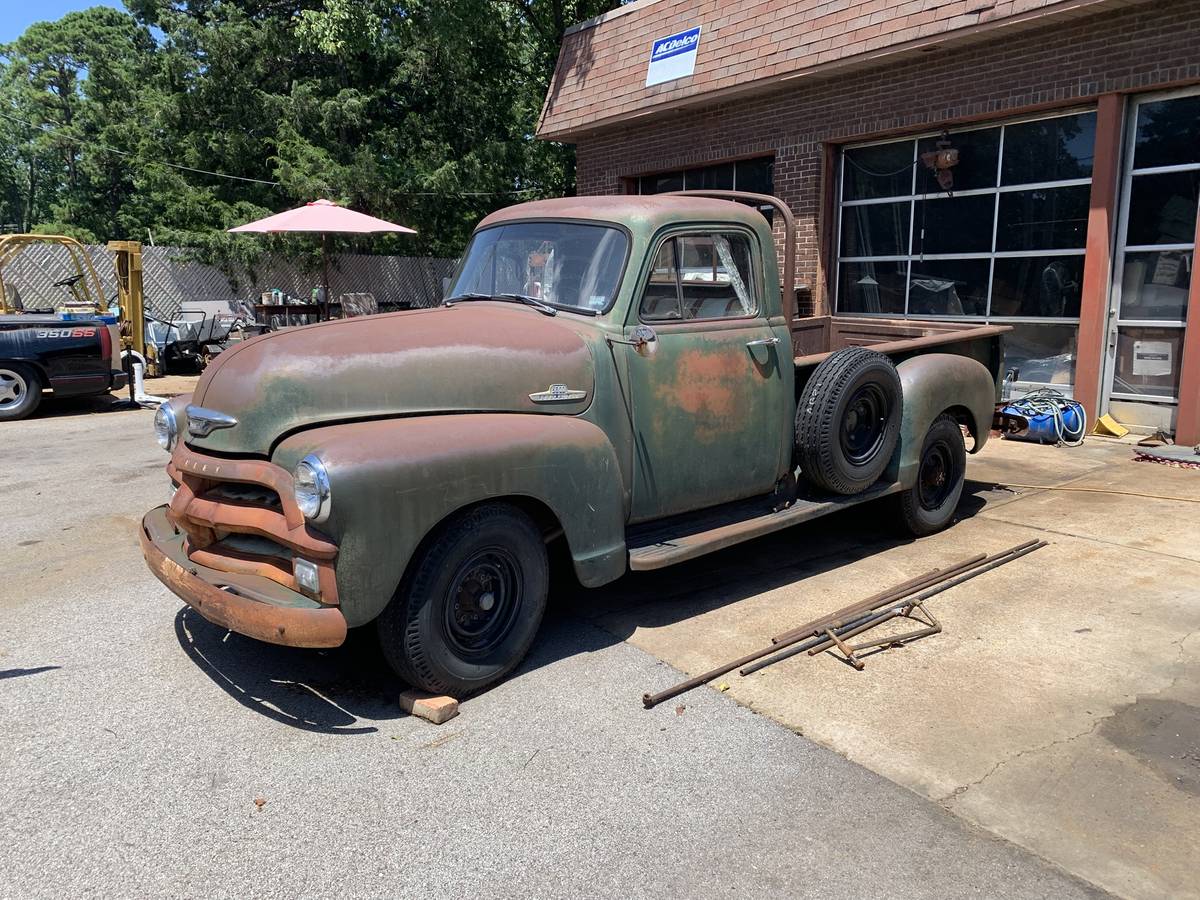 Chevy-3600-pickup-1955