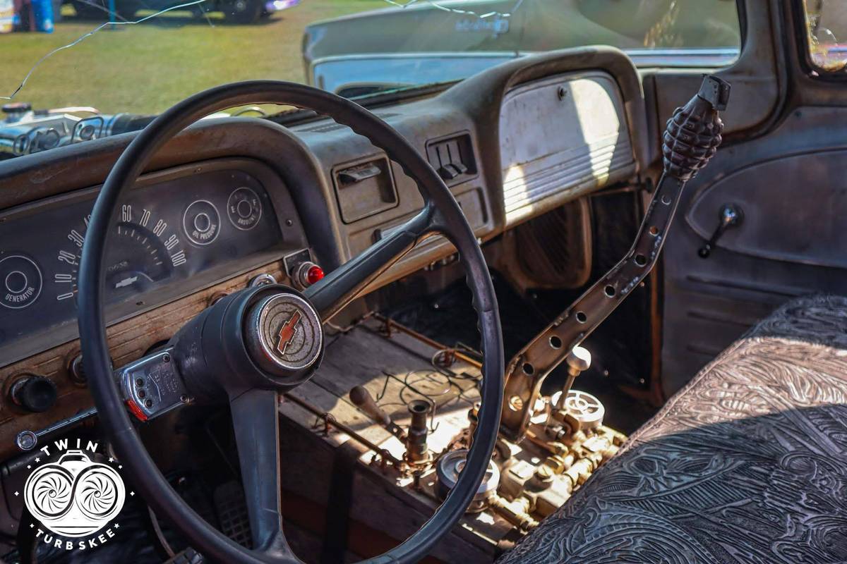 Chevy-apache-diesel-1990-14
