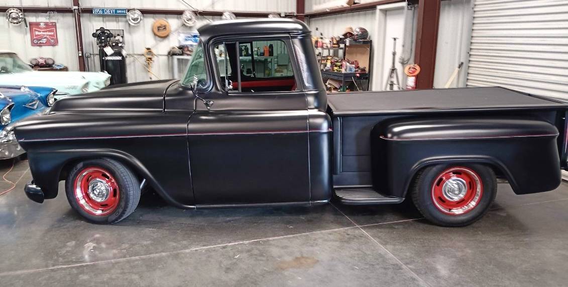 Chevy-apache-stepside-1959-black-2