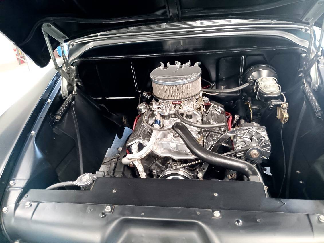 Chevy-apache-stepside-1959-black-5