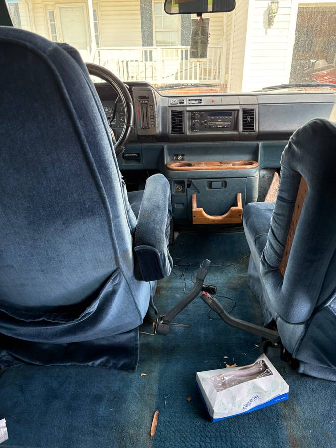 Chevy-astro-ext-1994-white-5