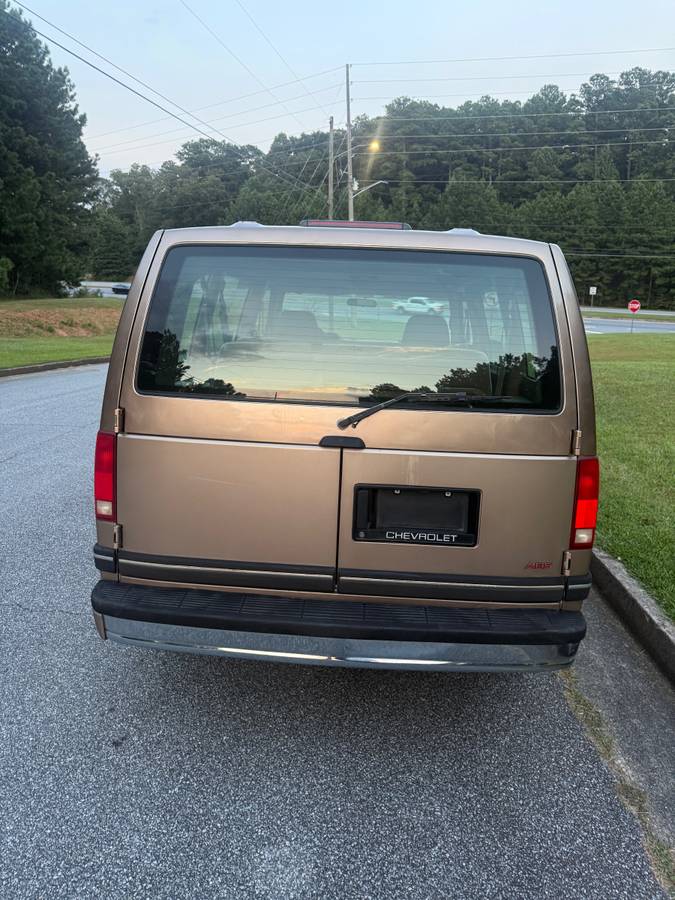Chevy-astro-van-1994-brown-4