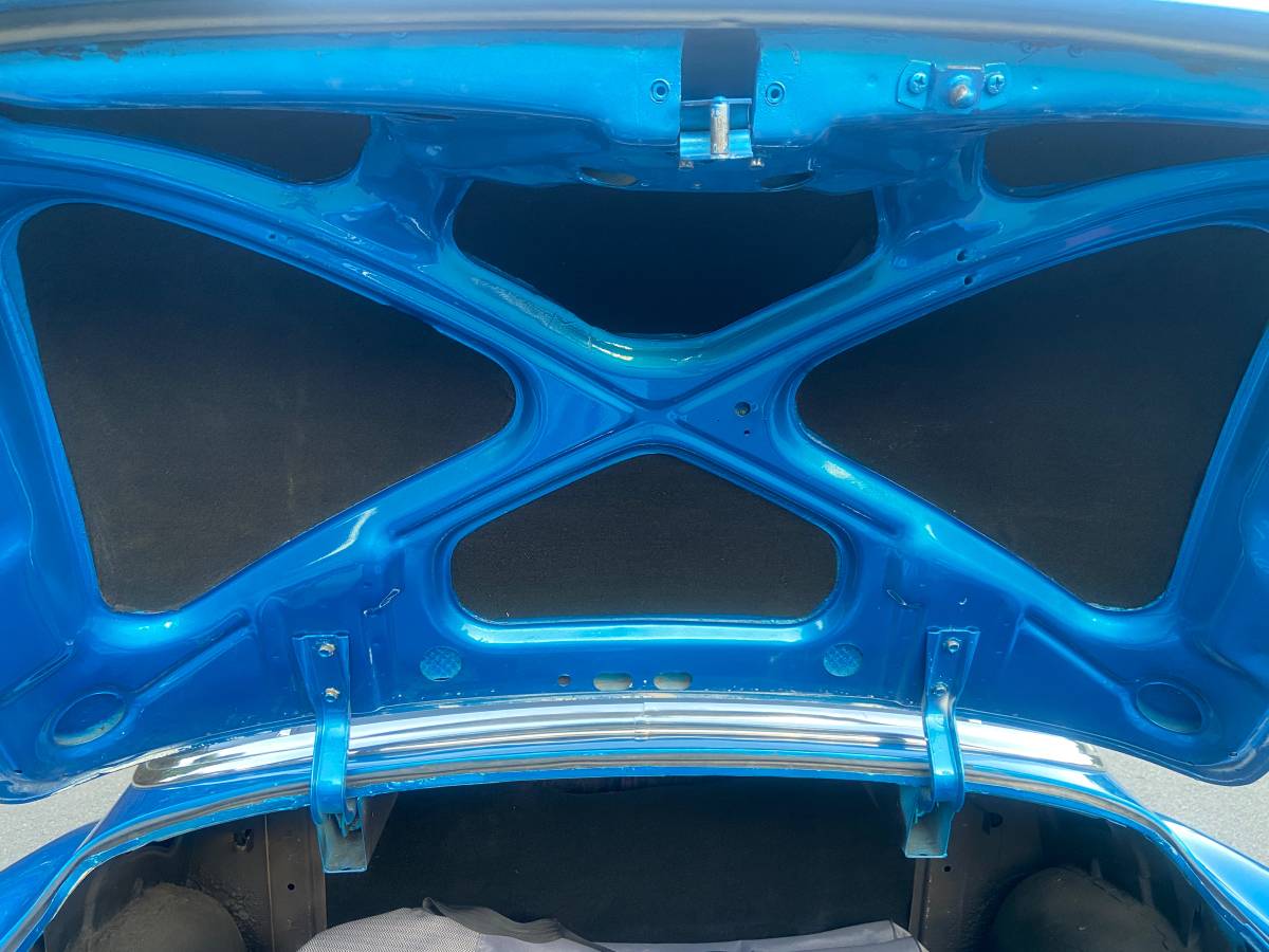 Chevy-bel-air-1951-blue-23