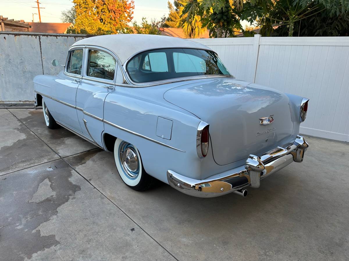 Chevy-bel-air-1954-blue-10