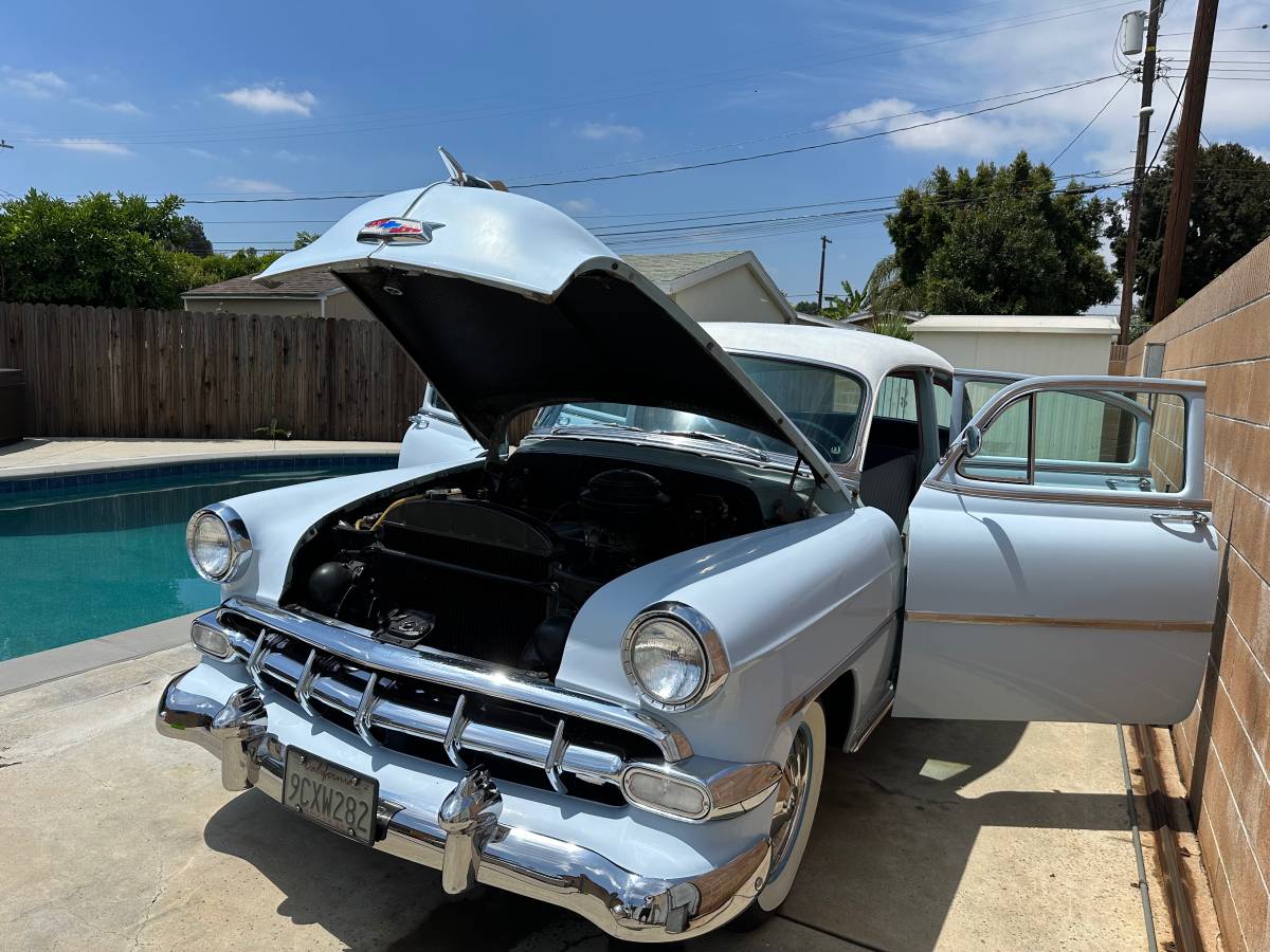 Chevy-bel-air-1954-blue-4