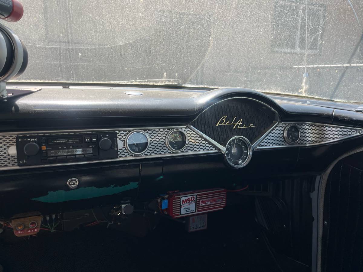 Chevy-bel-air-1955-grey-10