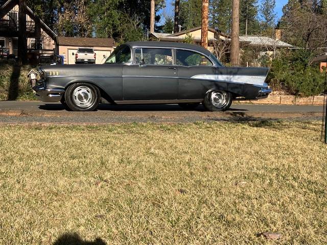 Chevy-bel-air-1957-black-9