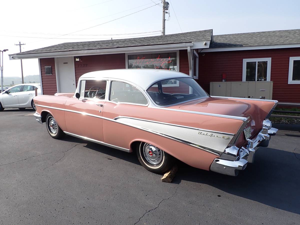 Chevy-bel-air-1957-custom-1