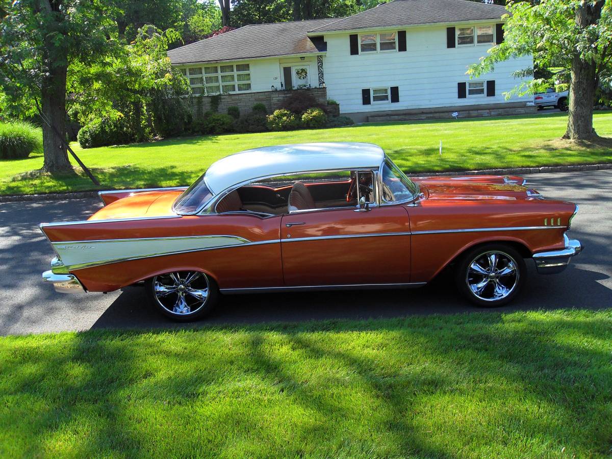 Chevy-bel-air-1957-orange-3