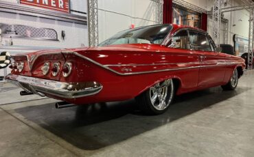 Chevy-bel-air-1961-red-7