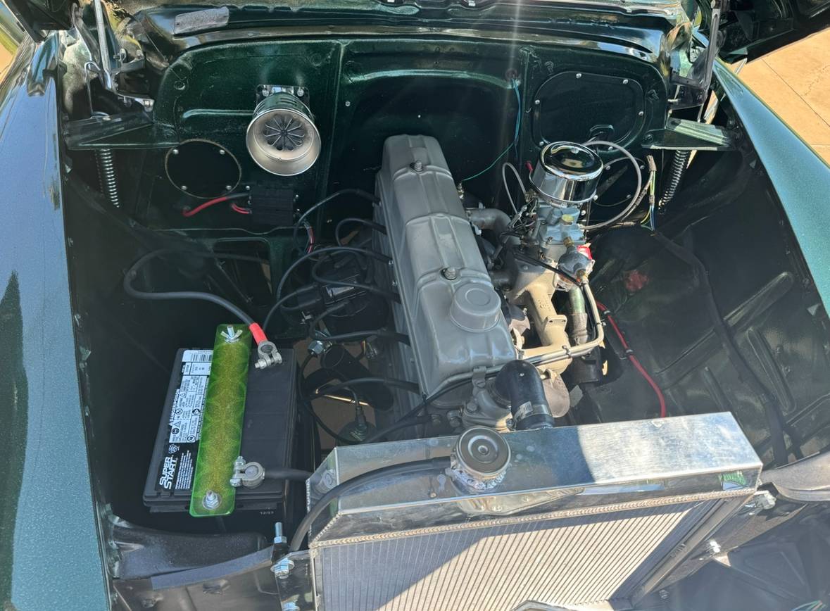 Chevy-bel-air-deluxe-1950-green-4