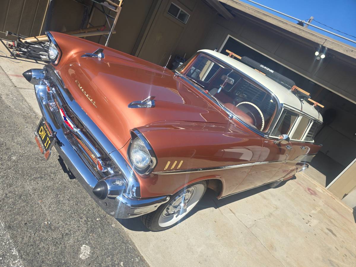 Chevy-bel-air-wagon-1957-brown-7
