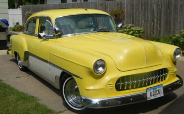 Chevy-belair-1953-yellow-1