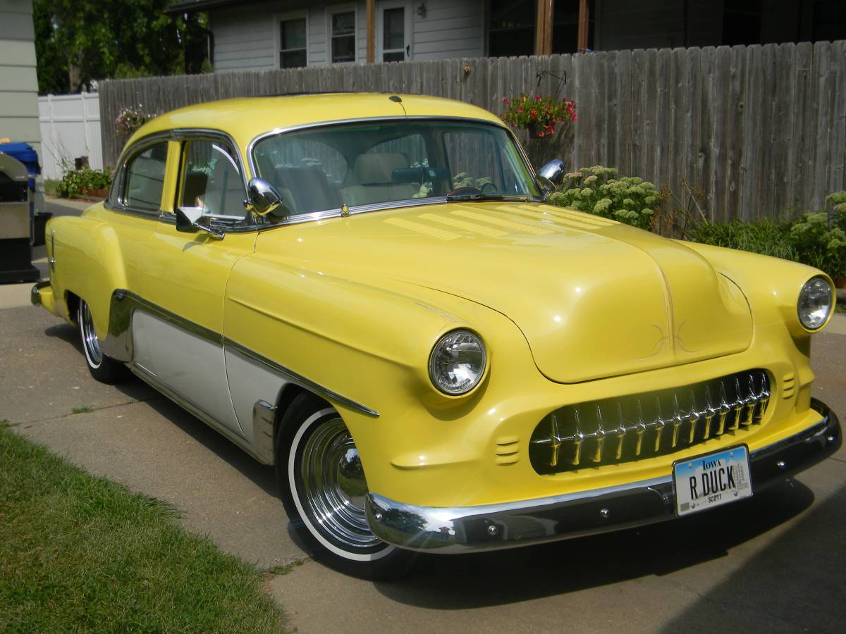 Chevy-belair-1953-yellow-1