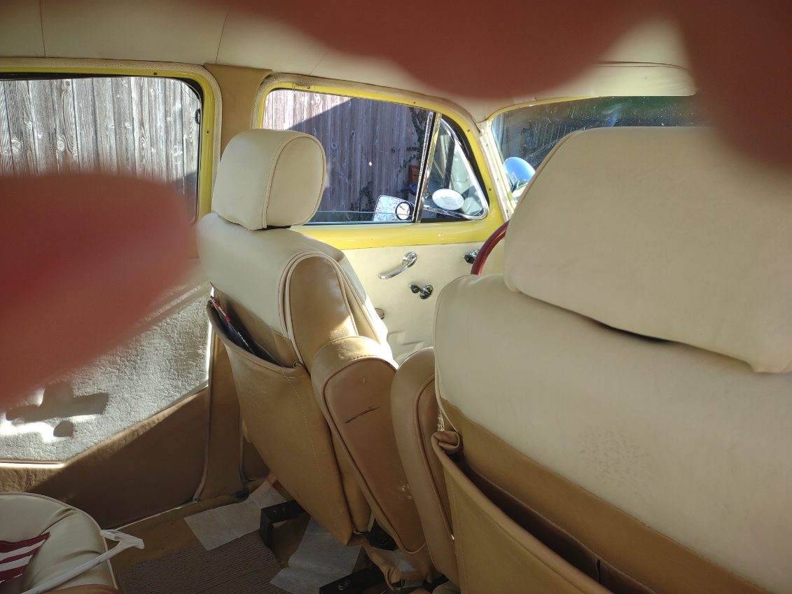 Chevy-belair-1953-yellow-3