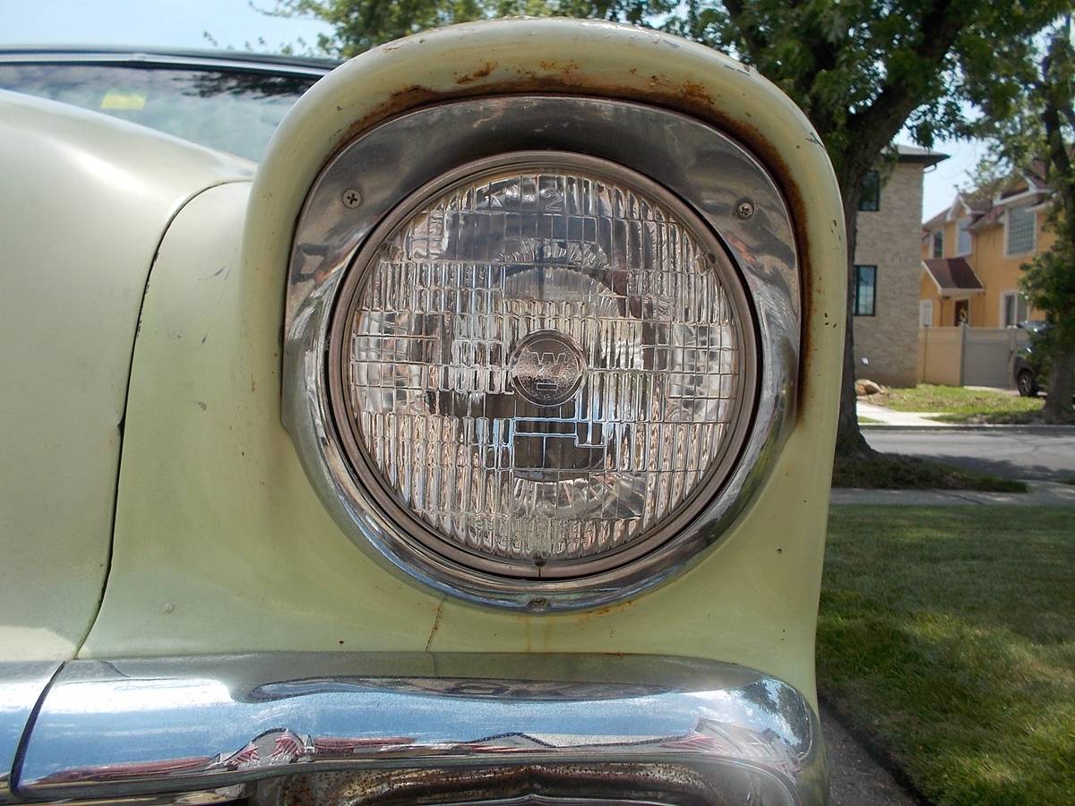 Chevy-belair-4-door-1956-custom