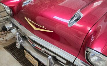 Chevy-bellaire-1957-red-2