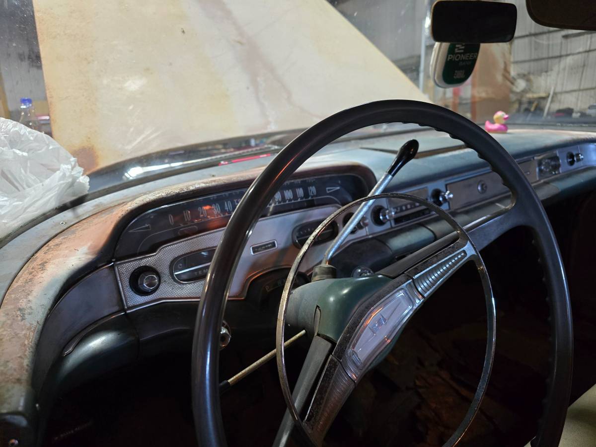 Chevy-biscayne-1958-2