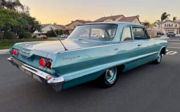 Chevy-biscayne-1963-12