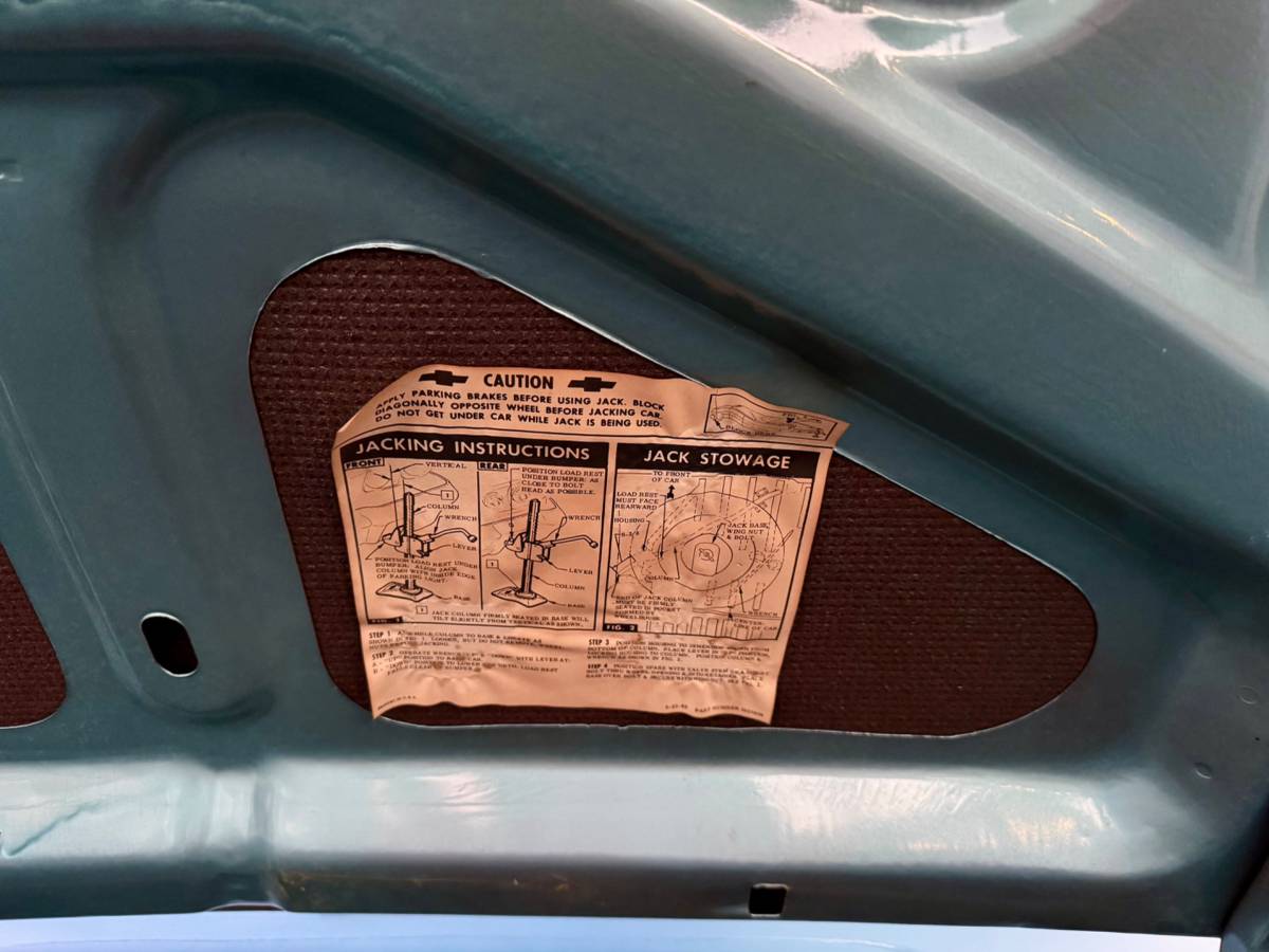 Chevy-biscayne-1963-20