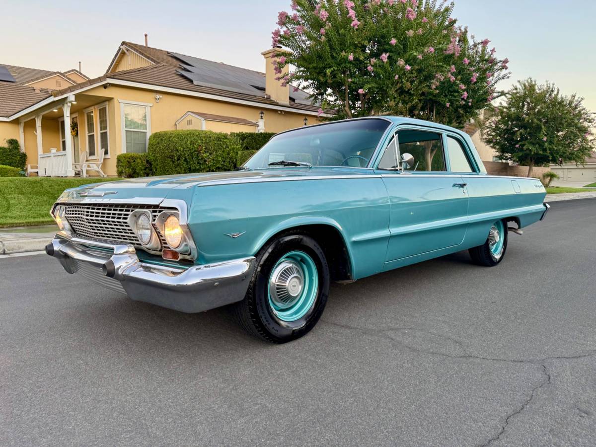 Chevy-biscayne-1963