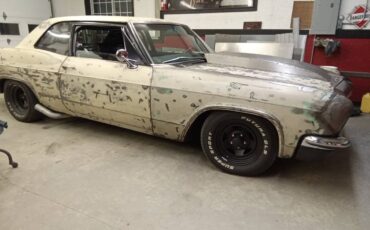 Chevy-biscayne-1966-1