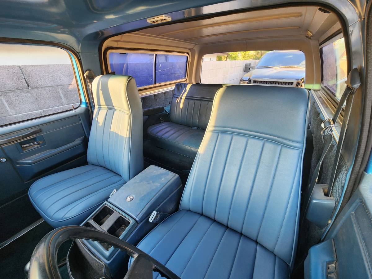 Chevy-blazer-1985-blue-12