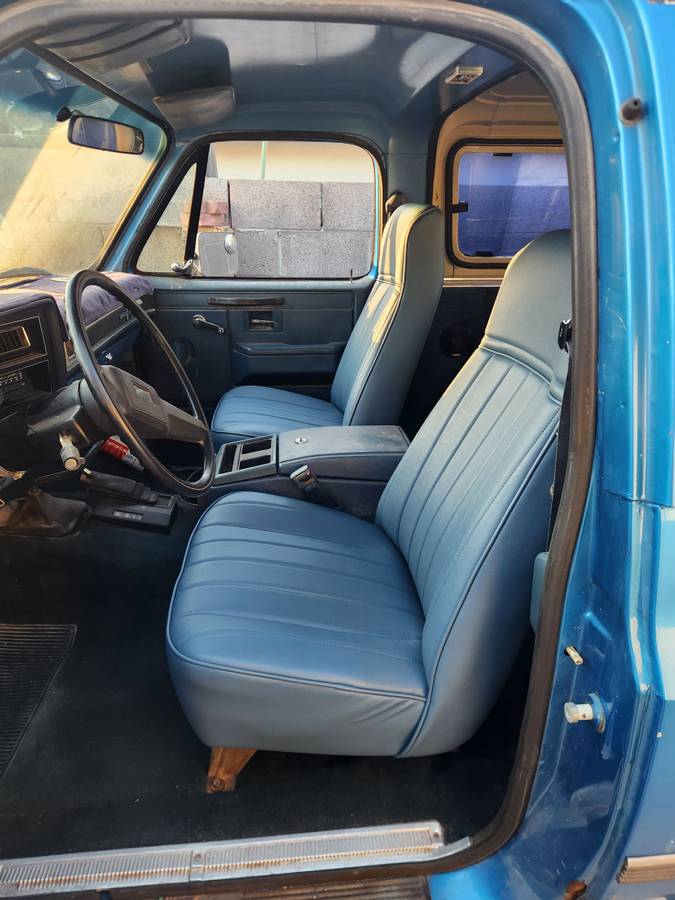 Chevy-blazer-1985-blue-13