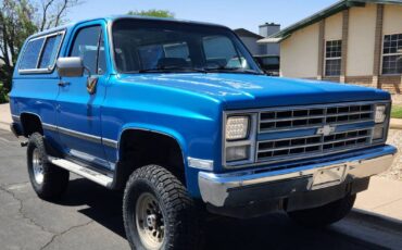 Chevy-blazer-1985-blue