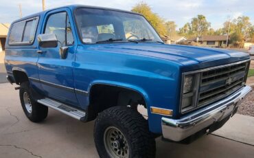Chevy-blazer-1985-blue-8