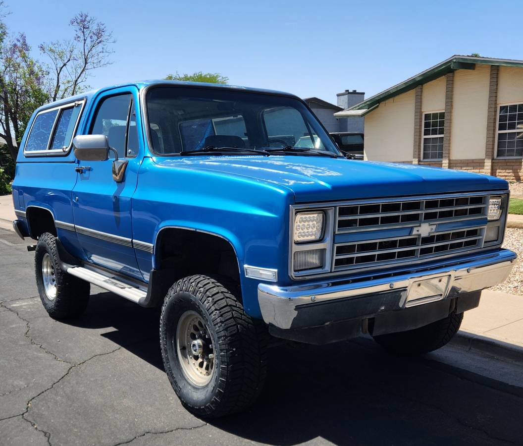Chevy-blazer-1985-blue