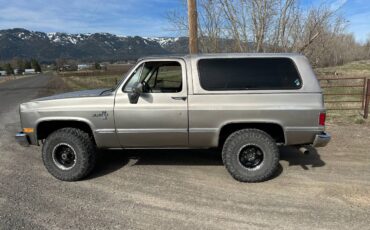 Chevy-blazer-1987-silver-18